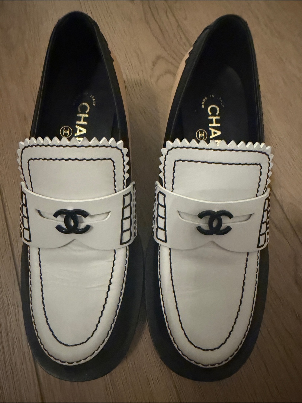 💯 Authentic - CHANEL White and Black Leather Penny Loafers with Tan Accent - Picture 2 of 7